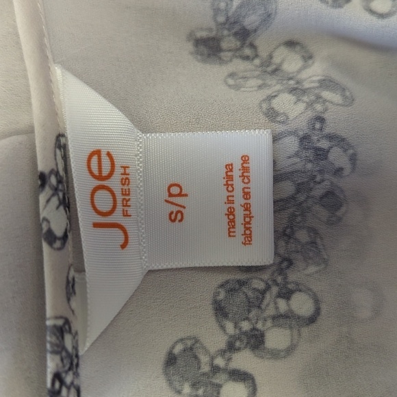 Joe Fresh Jewel Print Blouse Gray S causal Business casual preppy chiffon - Picture 6 of 8